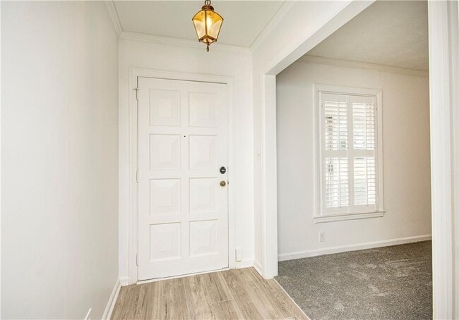 Building Photo - 3935 Orchard Rd SE