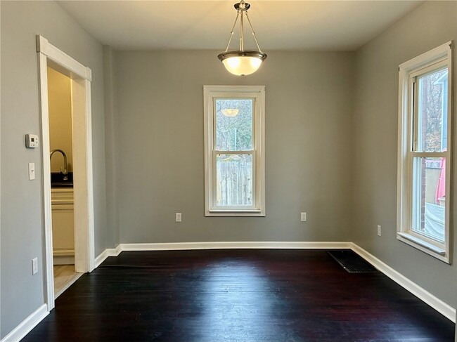 Building Photo - 48 Bemis Ave