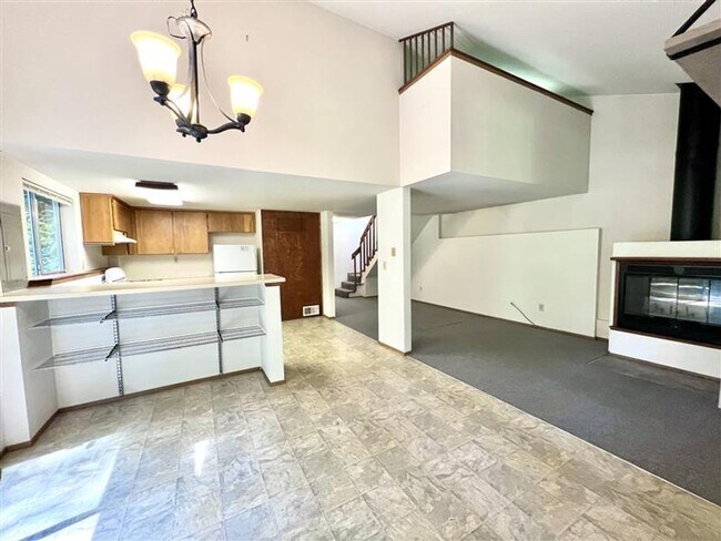 Building Photo - Relaxed 2-Bed, 1.5-Bath Home in a Quiet Gig Harbor Spot