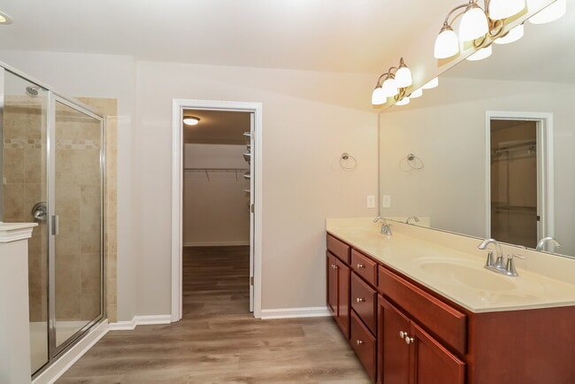 Building Photo - 14136 Green Birch Dr