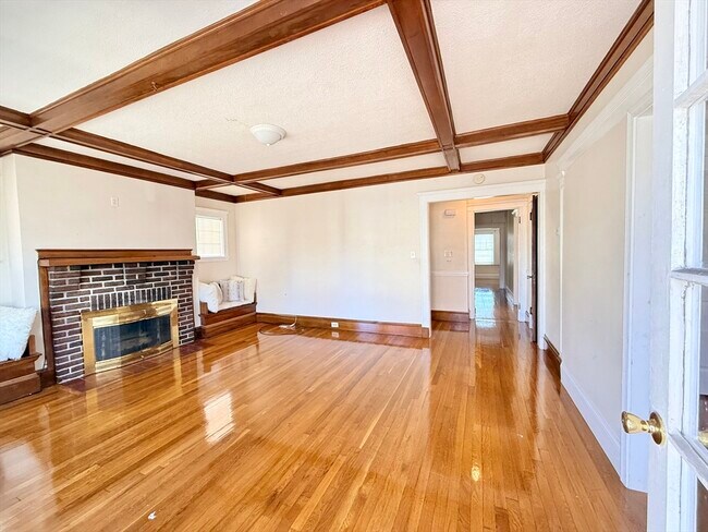 Primary Photo - 48 Rosewood St