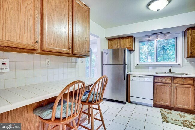Building Photo - 4771 Parkman Ct