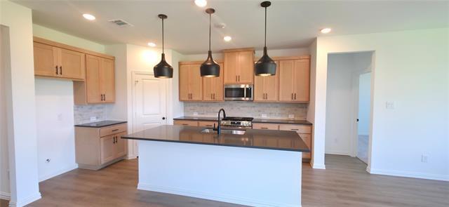 Building Photo - 1315 Parkdale St