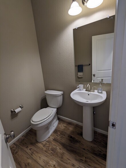 Building Photo - 6959 Joyce Ln