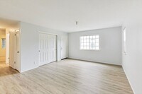 Building Photo - 1803 Sausal St