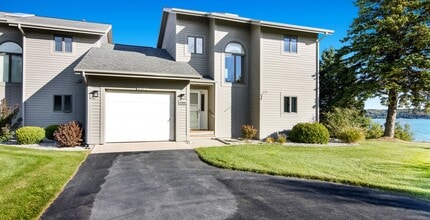 Building Photo - Lakefront End-Unit Condo with Crystal Lake...