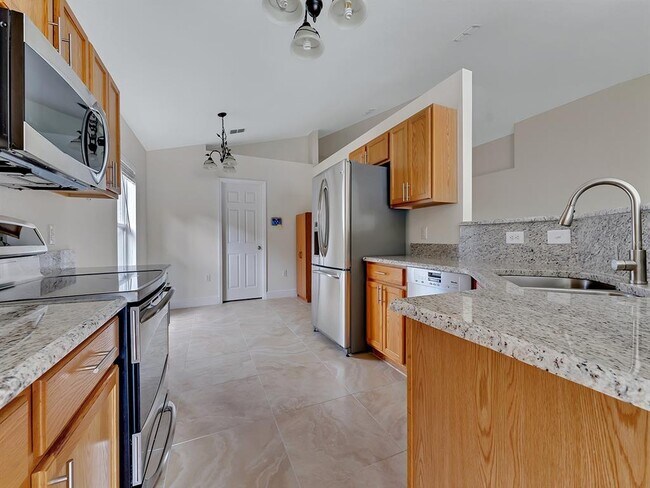 Building Photo - 2111 Corner Point Ct