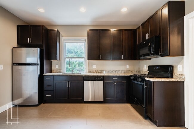 Building Photo - 1173-1175 Say Ave