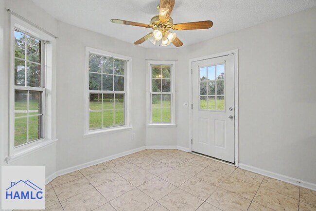 Building Photo - 340 McCumber Dr