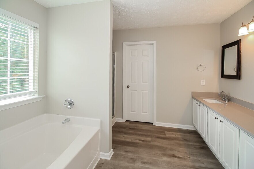 Building Photo - 2110 Liberty Heights