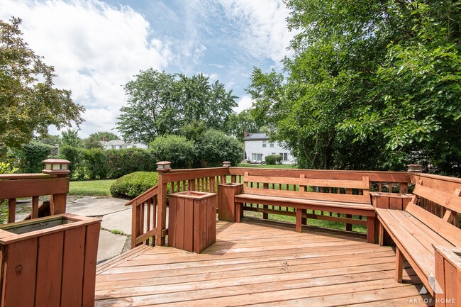 Building Photo - 2603 Old Mill Ln