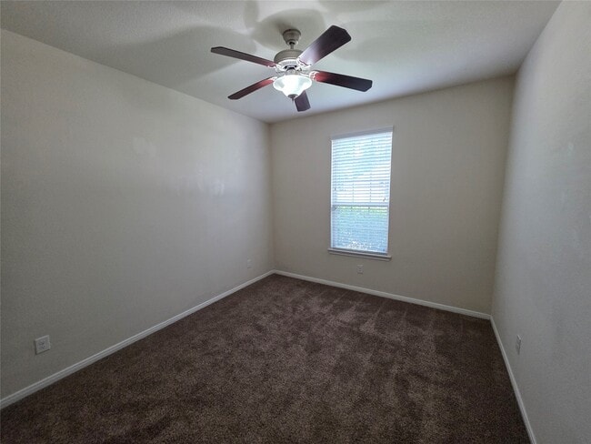 Building Photo - 14046 Sand Ridge Crossing
