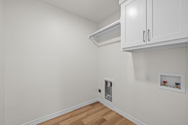 Building Photo - New Construction Home In Idalou ISD!