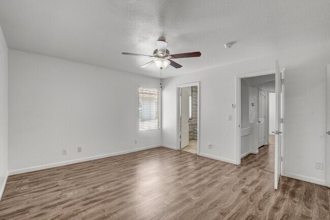 Building Photo - Recently Remodeled 3 Bedroom 2 Bathroom Town House