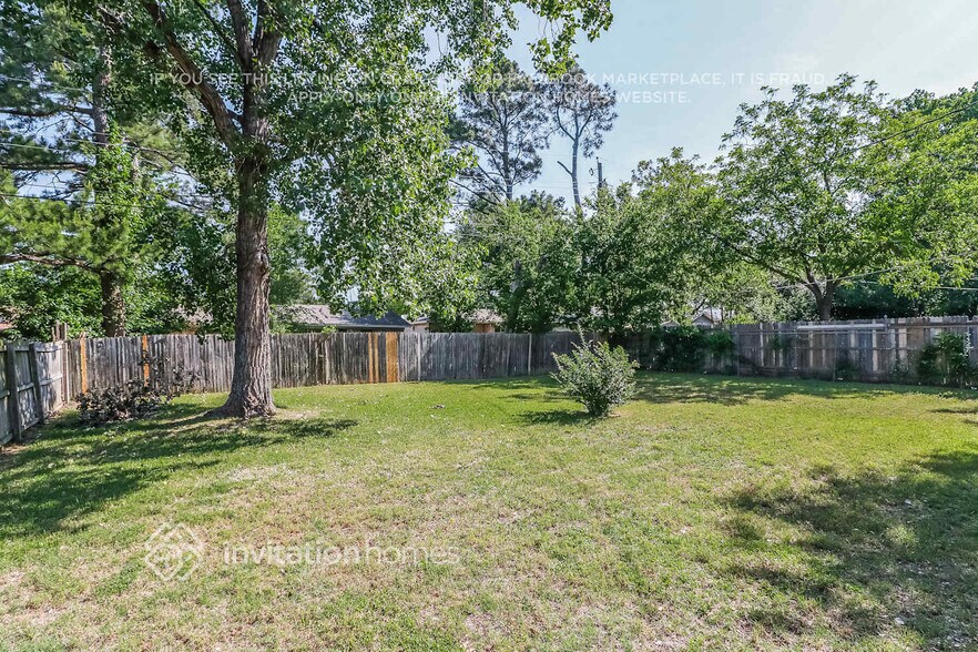 Building Photo - 1612 Tyler Ave