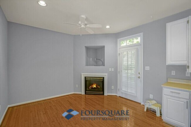 Building Photo - Lakefront Townhome with 1st Floor Bedroom, Fireplace & 2-Car Garage – In Raleigh