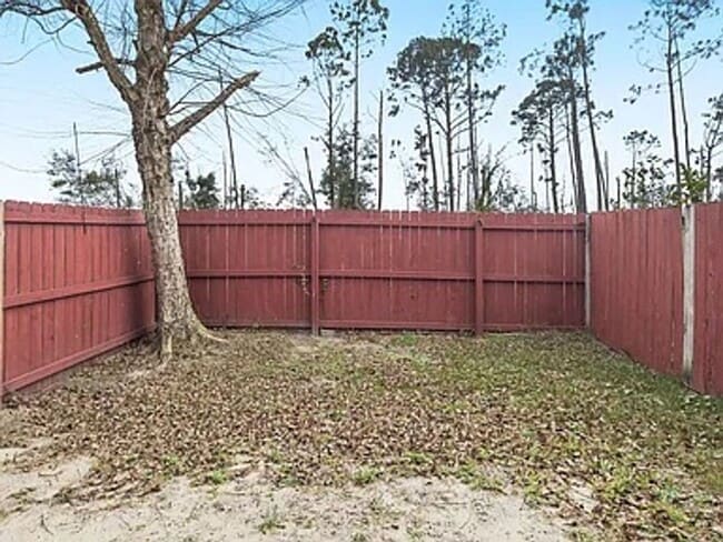Building Photo - Single-Family House for Rent