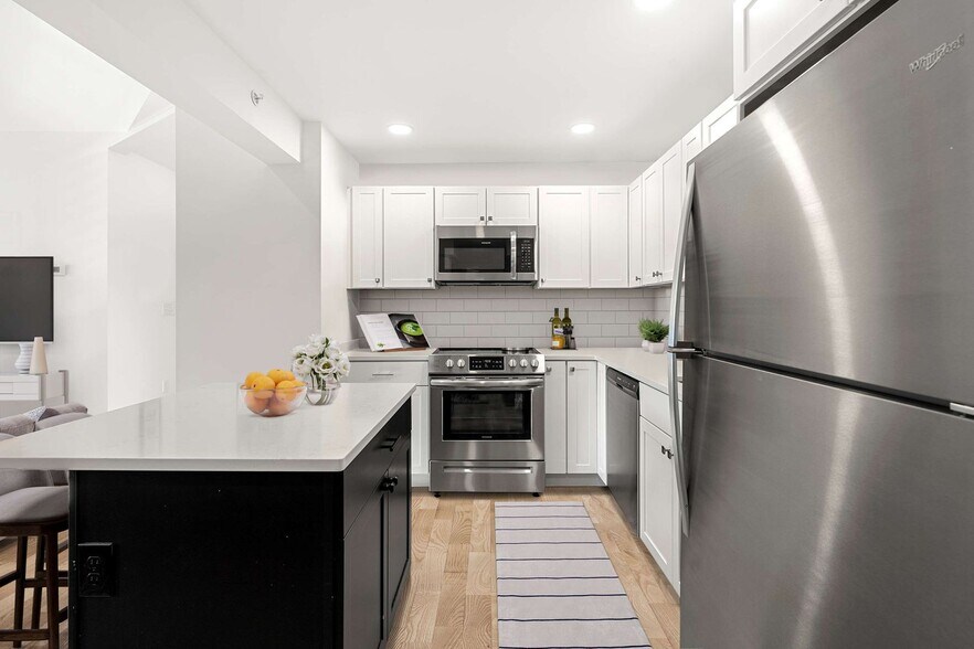 Building Photo - 52-54 Windham Rd