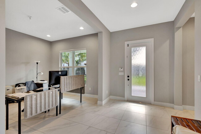 Building Photo - 13325 Machiavelli Way