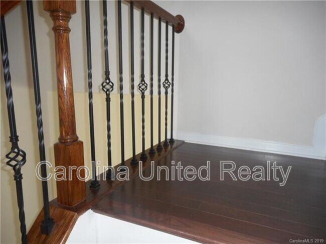 Building Photo - 6538 Portland Rose Ln