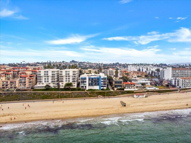 Building Photo - 575 Esplanade