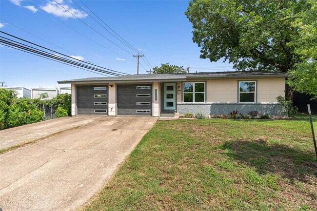 Building Photo - 8303 Lazy Ln