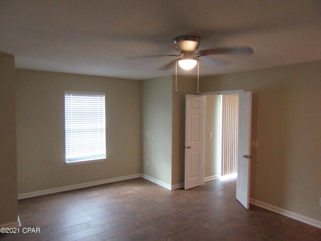 Building Photo - 7302 Rodgers Dr