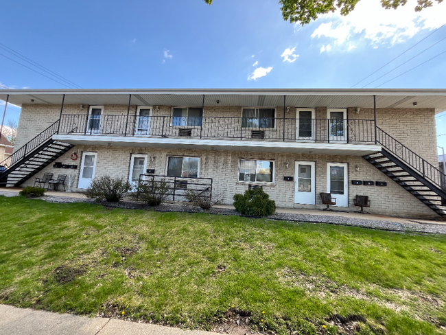 Primary Photo - 1828 S 63rd St