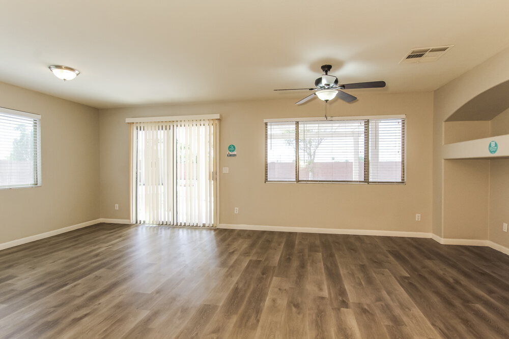 Building Photo - 2194 S 156th Ave