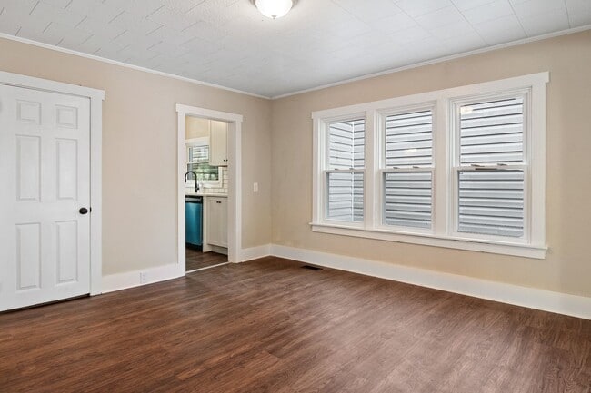 Building Photo - Coming Soon - Charming 3 Bedroom, 1 Bath S...