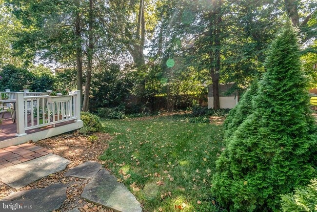 Building Photo - 2708 N Kensington St