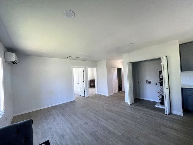 Building Photo - New construction Kennydale 2-bedroom home