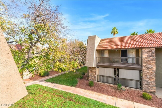 Building Photo - 5121 River Glen Dr