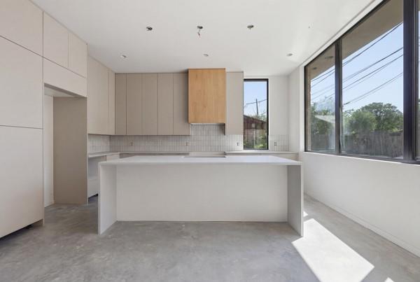 Building Photo - 1403 Barton Hills Dr