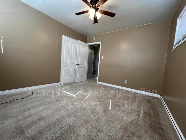 Building Photo - 7728 Catalpa Ave