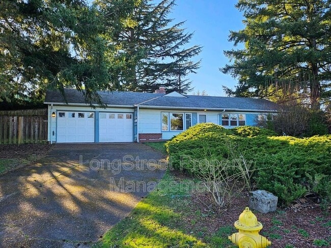 Building Photo - 11870 SW Park Way