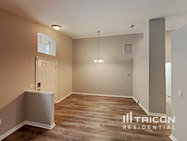 Building Photo - 11242 Lake Lanier Dr