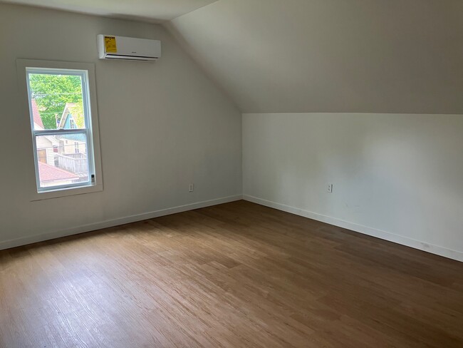 Building Photo - 2330 N 47th St