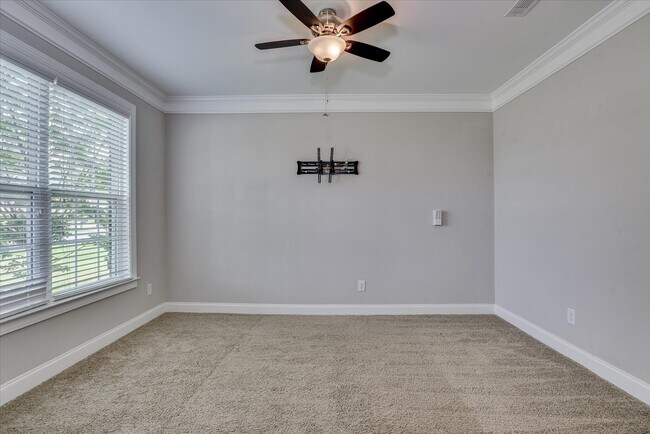 Building Photo - 314 Bella Rose Dr