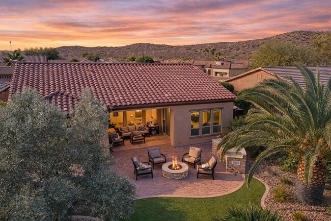 Building Photo - 13042 W Pinnacle Vista Dr