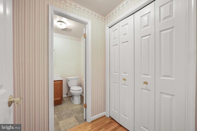 Building Photo - 25 Tivoli Lake Ct
