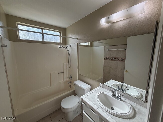 Building Photo - 1912 Harvest Dr