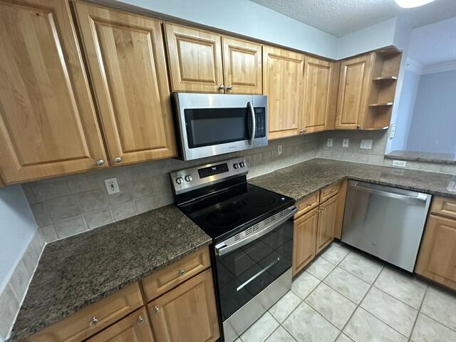 Building Photo - 2036 Alta Meadows Ln