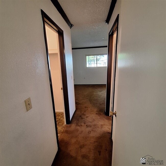 Building Photo - 2106 S 17th Ave
