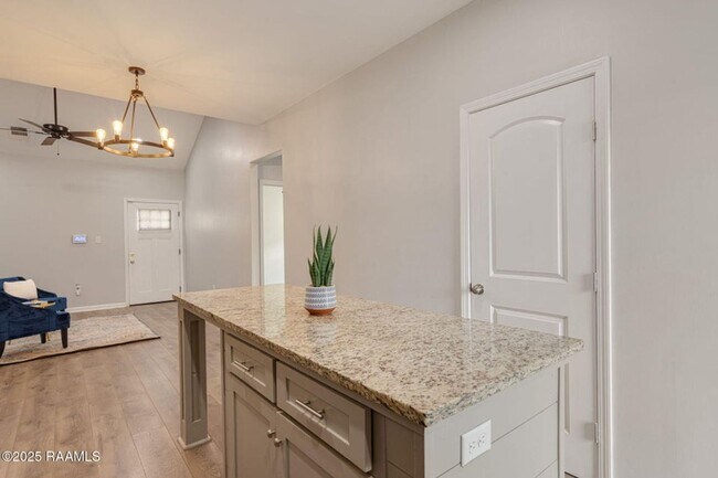Building Photo - 109 Tyreek Dr