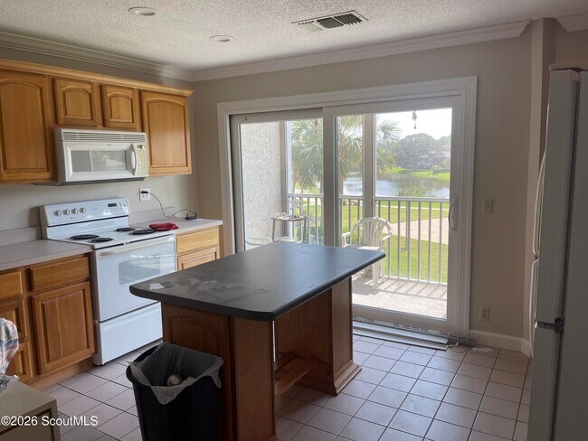 Building Photo - 292 Moss Oak Cir