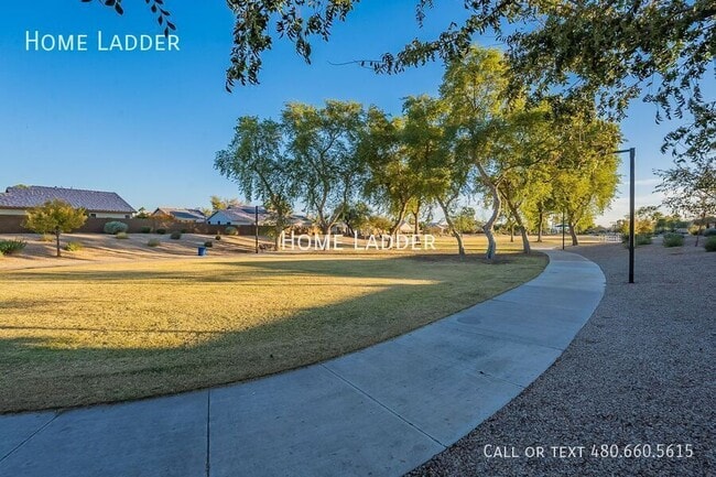 Building Photo - 16030 W Woodlands Ave