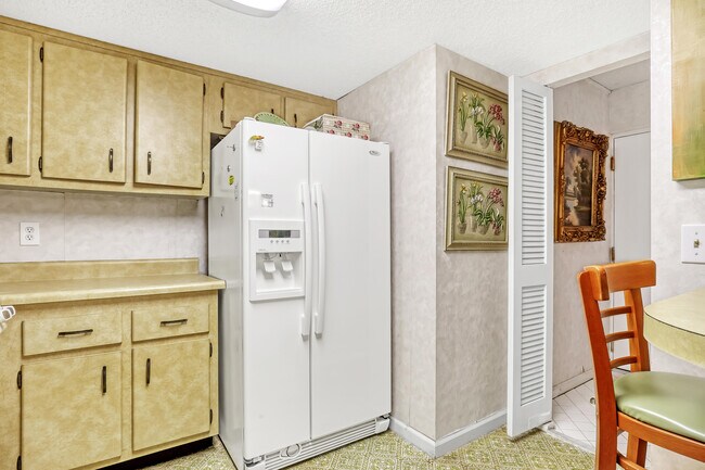 Building Photo - 2800 N Ocean Dr