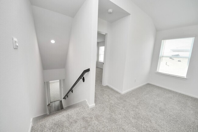 Building Photo - 1358 Heather Rosewood Ln