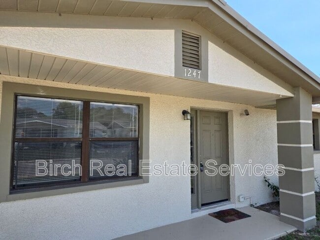 Building Photo - 1247 Chelsea Ln
